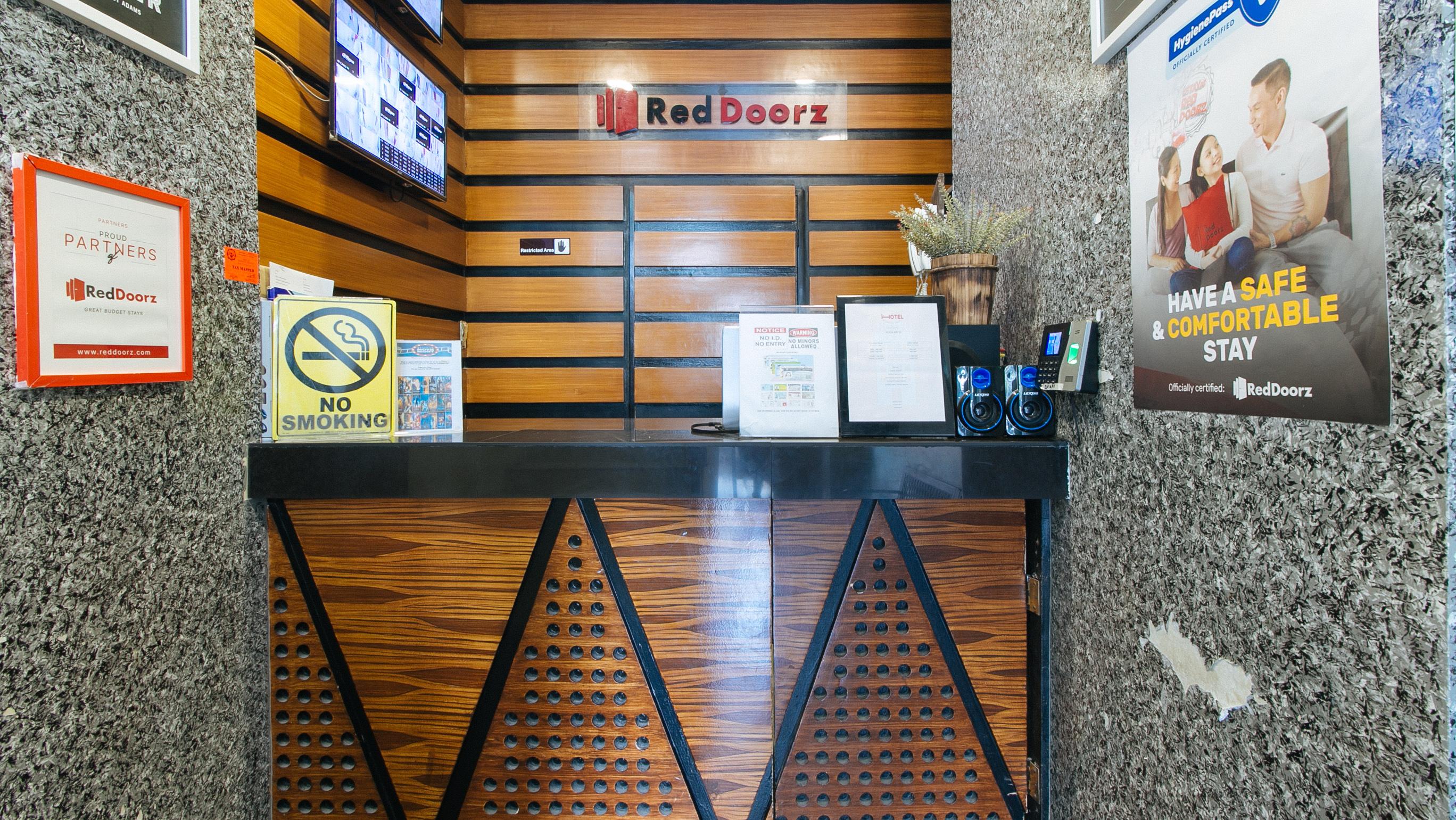 Reddoorz Near Quiapo Church Manila Eksteriør billede